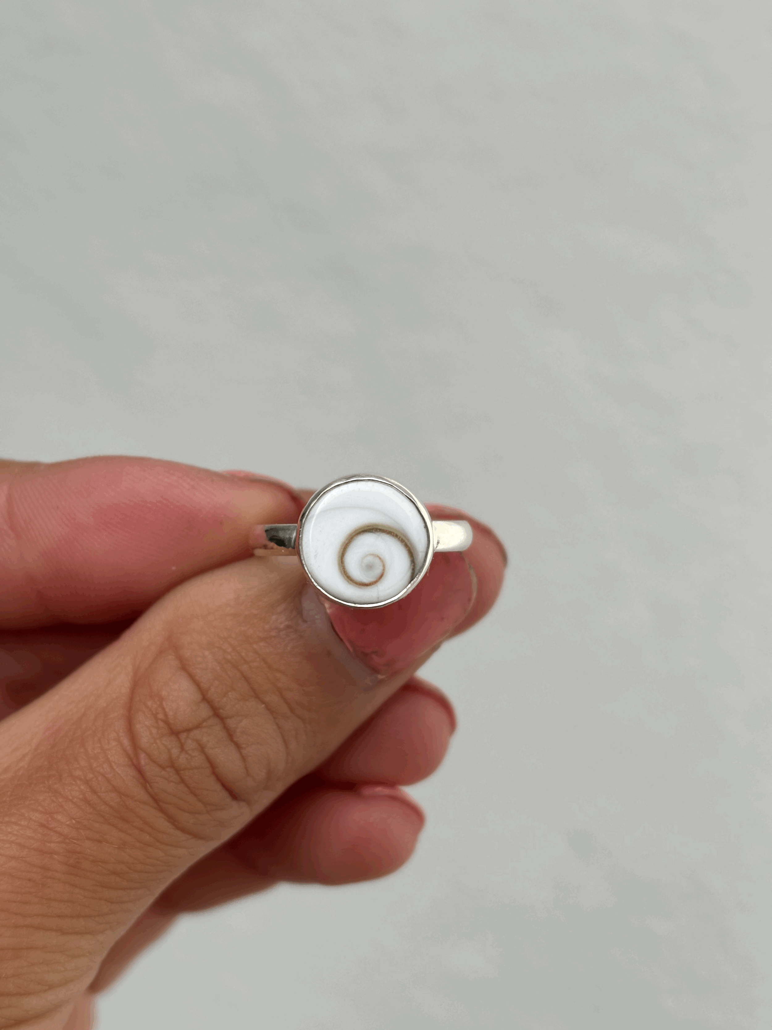 Operculum Shell Ring