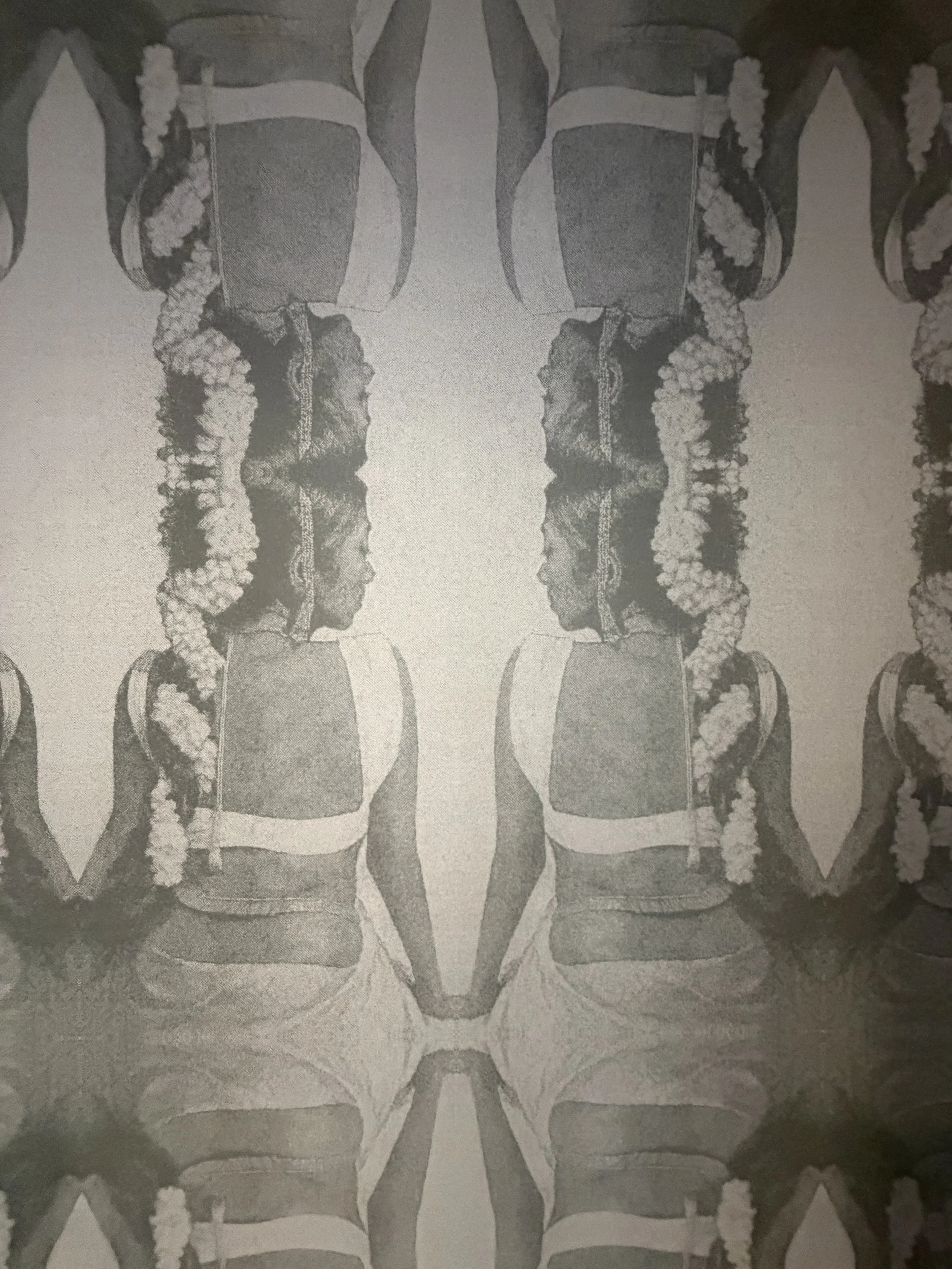 wallpaper_woman.jpeg