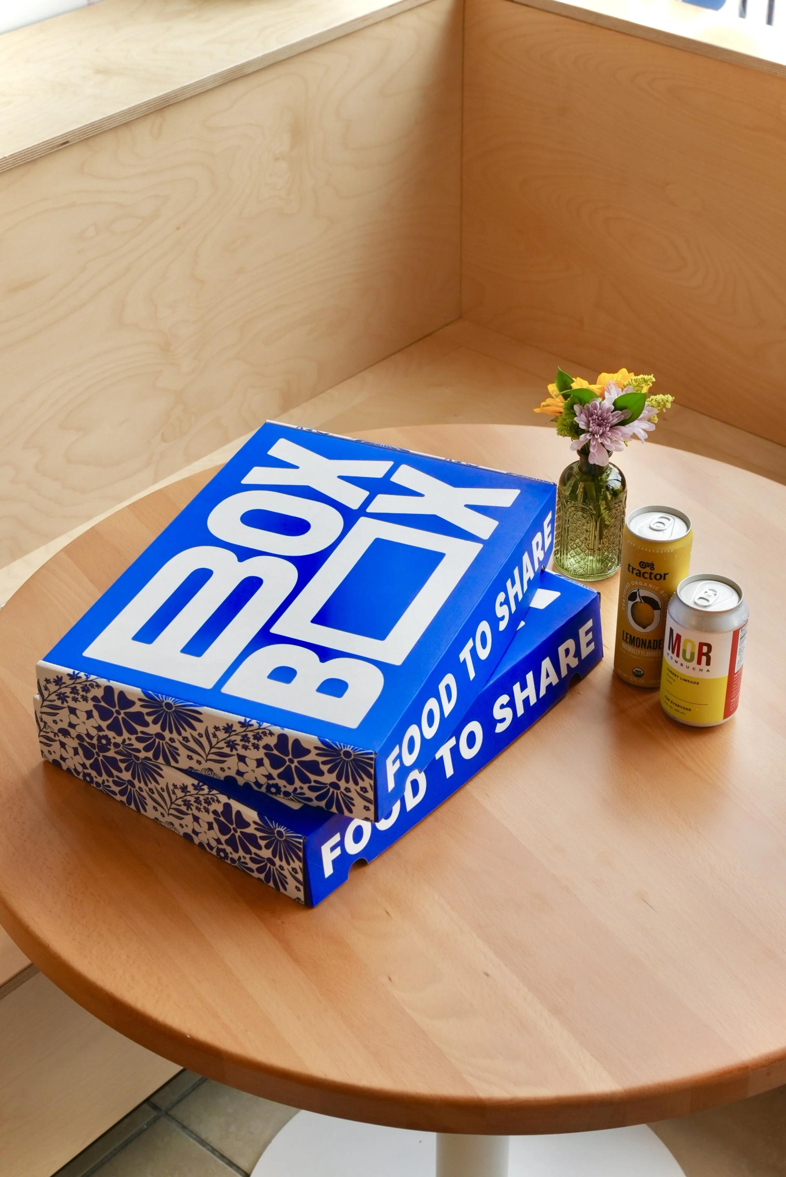 Lunch BOX for 20 people