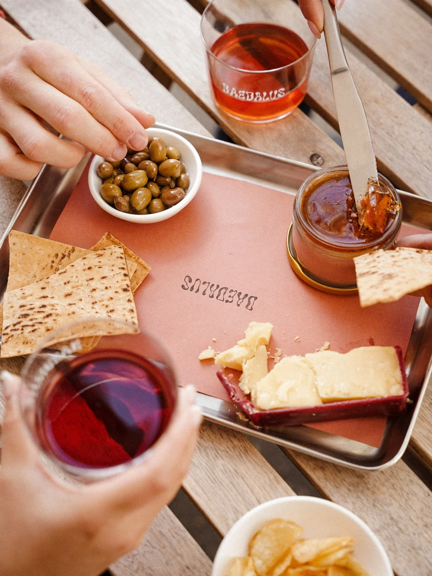 Summer, where you at? Rain or shine we&rsquo;ve got you this weekend! 
Come down to @icarus.coffees for vino and snacks 4pm Sat and 3pm Sun.
&bull;
&bull;
#coburglocal #melbournewine #whatsonmelbourne