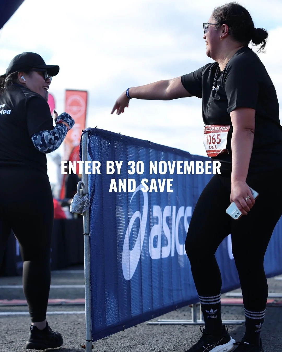 The handover - the moment that makes Pillar to Pou different.
You race together, but you carry your own part.

Teams of 2 to 6, run or walk, relay style. 
6 hours. 7.3km laps.

Enter &ldquo;super early&rdquo; by 30 November and save.

#PillarToPou #M