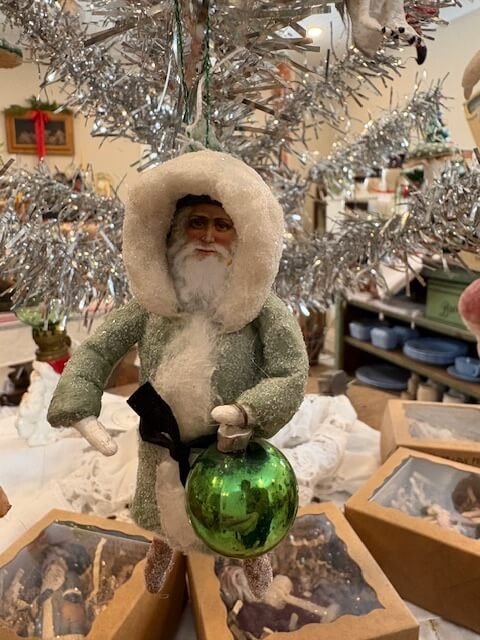 Handcrafted Spun Cotton Santa (Green)