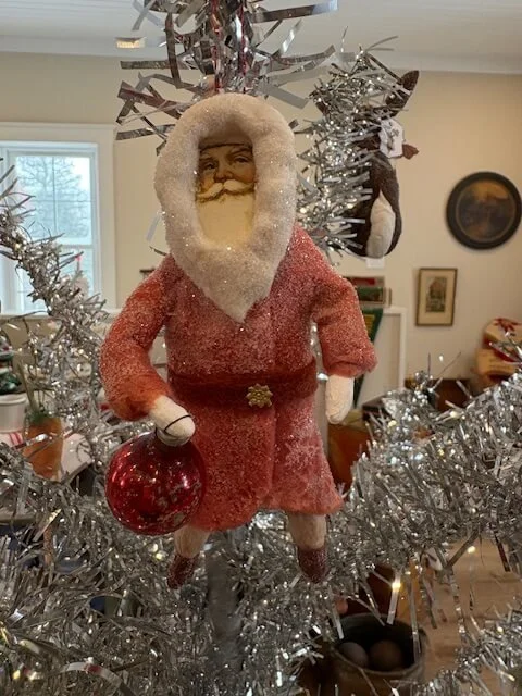 Handcrafted Spun Cotton Santa (Red)