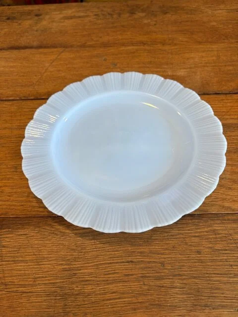Pyrex Delphite Lunch Plate - Made in Canada