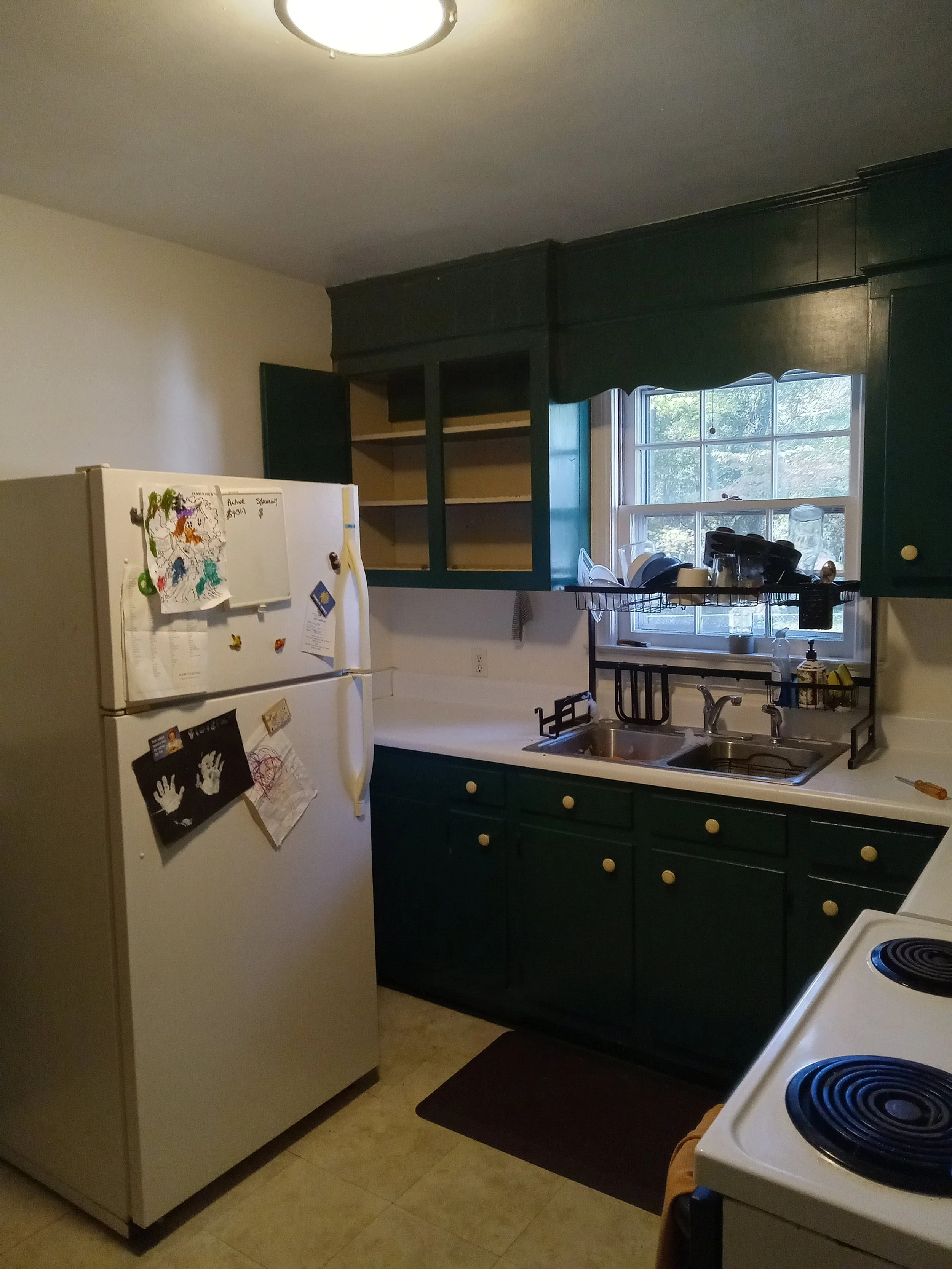 Before pic of a kitchen reno