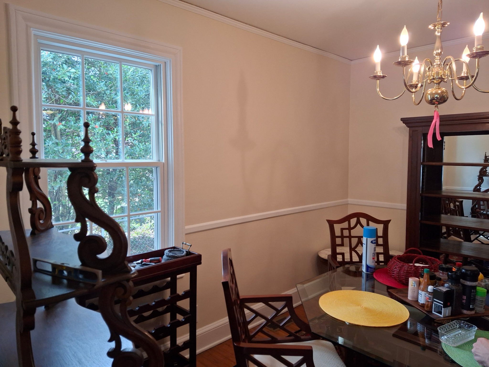 Interior painting services at affordable prices with friendly painters