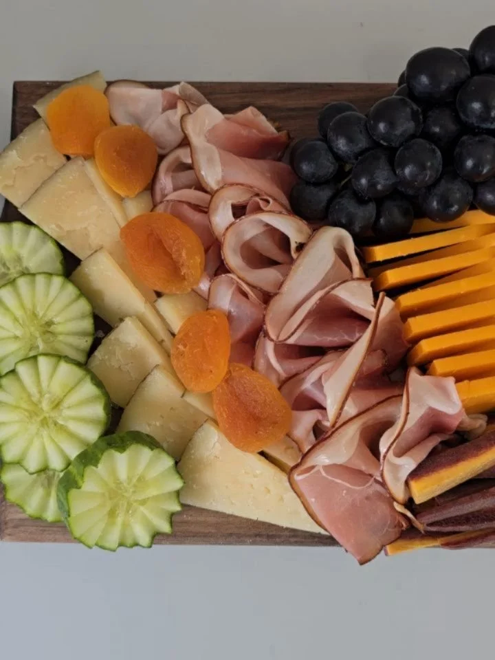 Spanish flavors, done right 🇪🇸
Chorizo, manchego, halloumi, blood sausage, pepper-coated salami &amp; more&mdash;our Spanish Charcuterie Board is a true feast for the senses.

#2026wedding #eventsetup #partyessentials #eventdeals #tableandchairrent