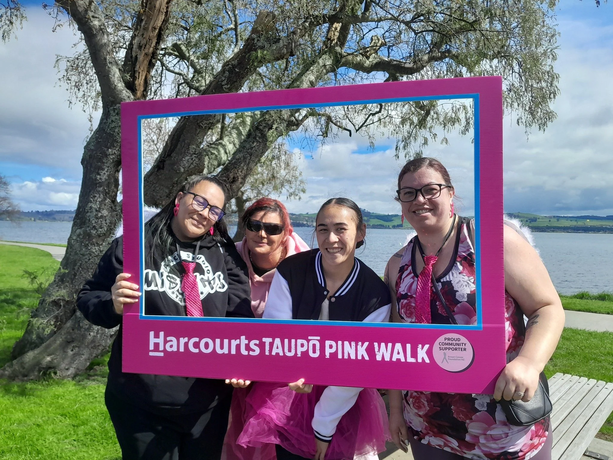 251023-PinkWalk4.jpg