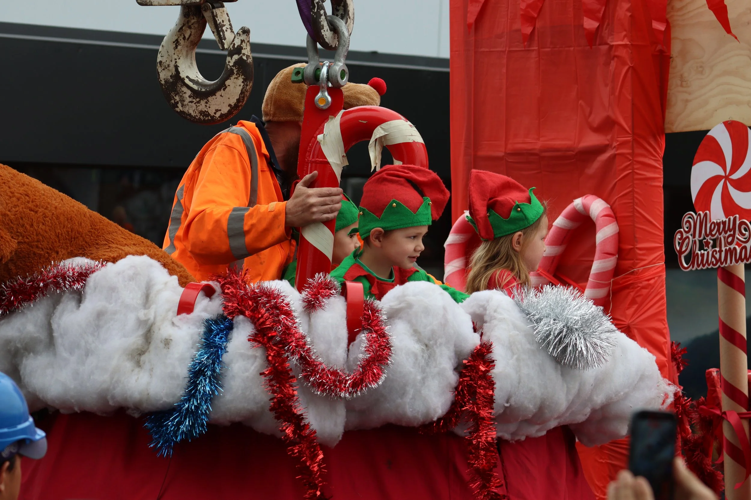 251211-SantaParade (2).JPG