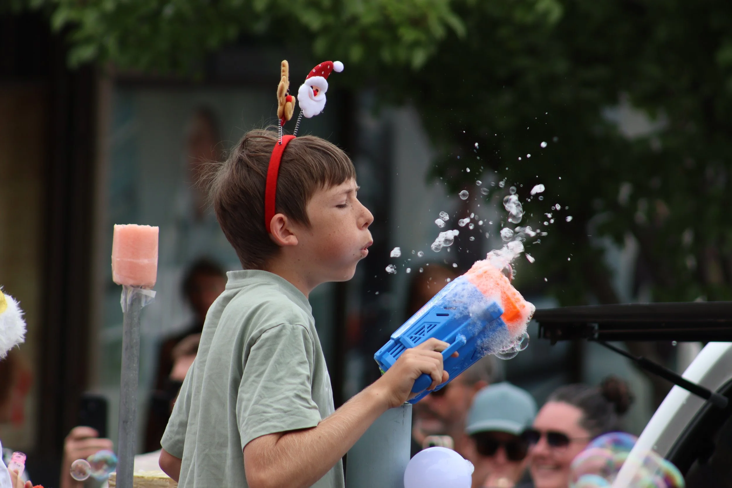 251211-SantaParade (3).JPG