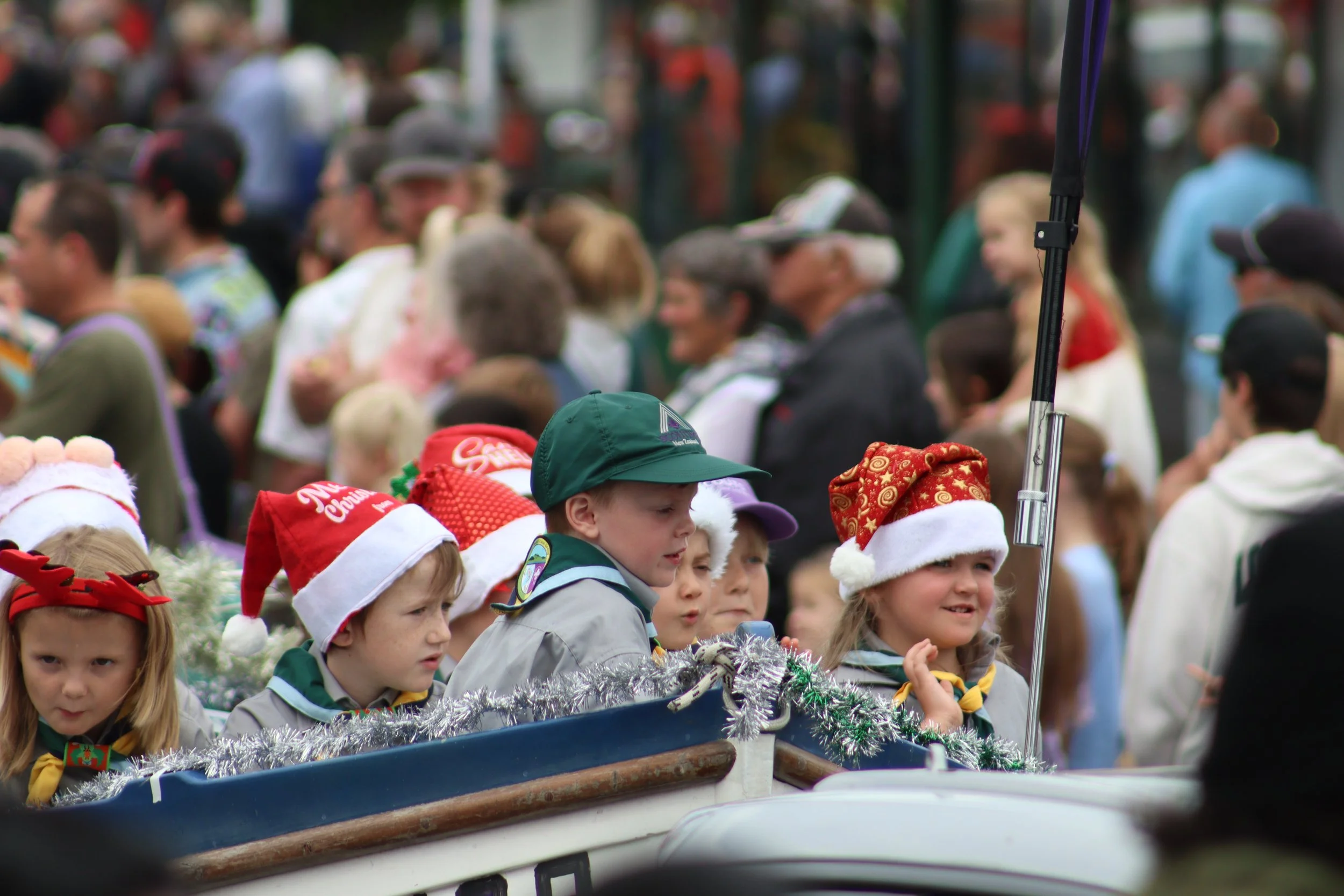 251211-SantaParade (13).JPG