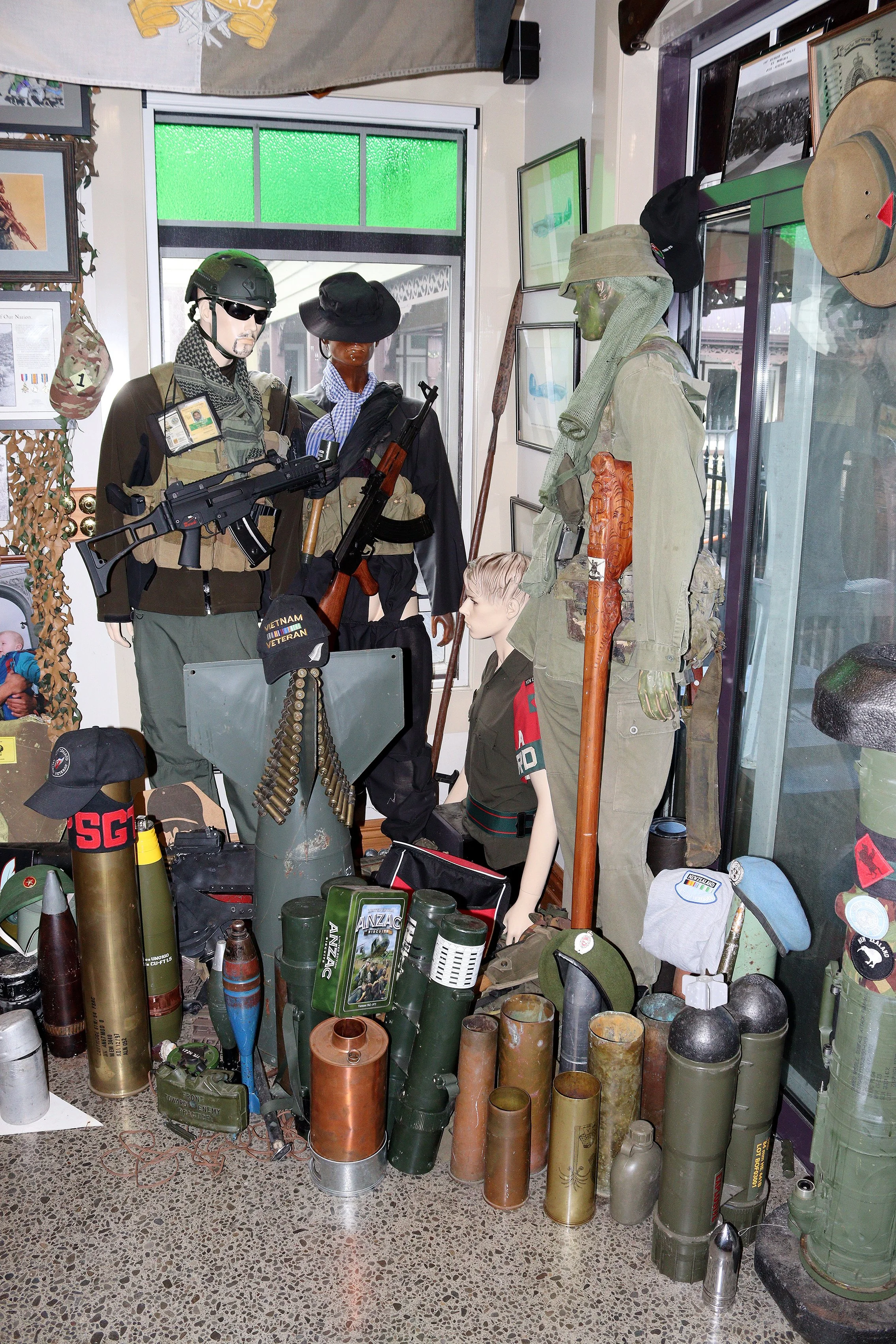 260423-ArmyBar5 - sml.jpg