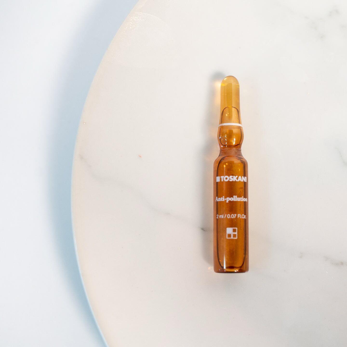 Enhance your daily skincare routine with ampoules by Toskani.

In focus - anti pollution ampoules

Intensive daily multivitamin treatment of Vitamins A, B3, C and E, to improve the collagen formation process and decrease pigmentation, along with hyal