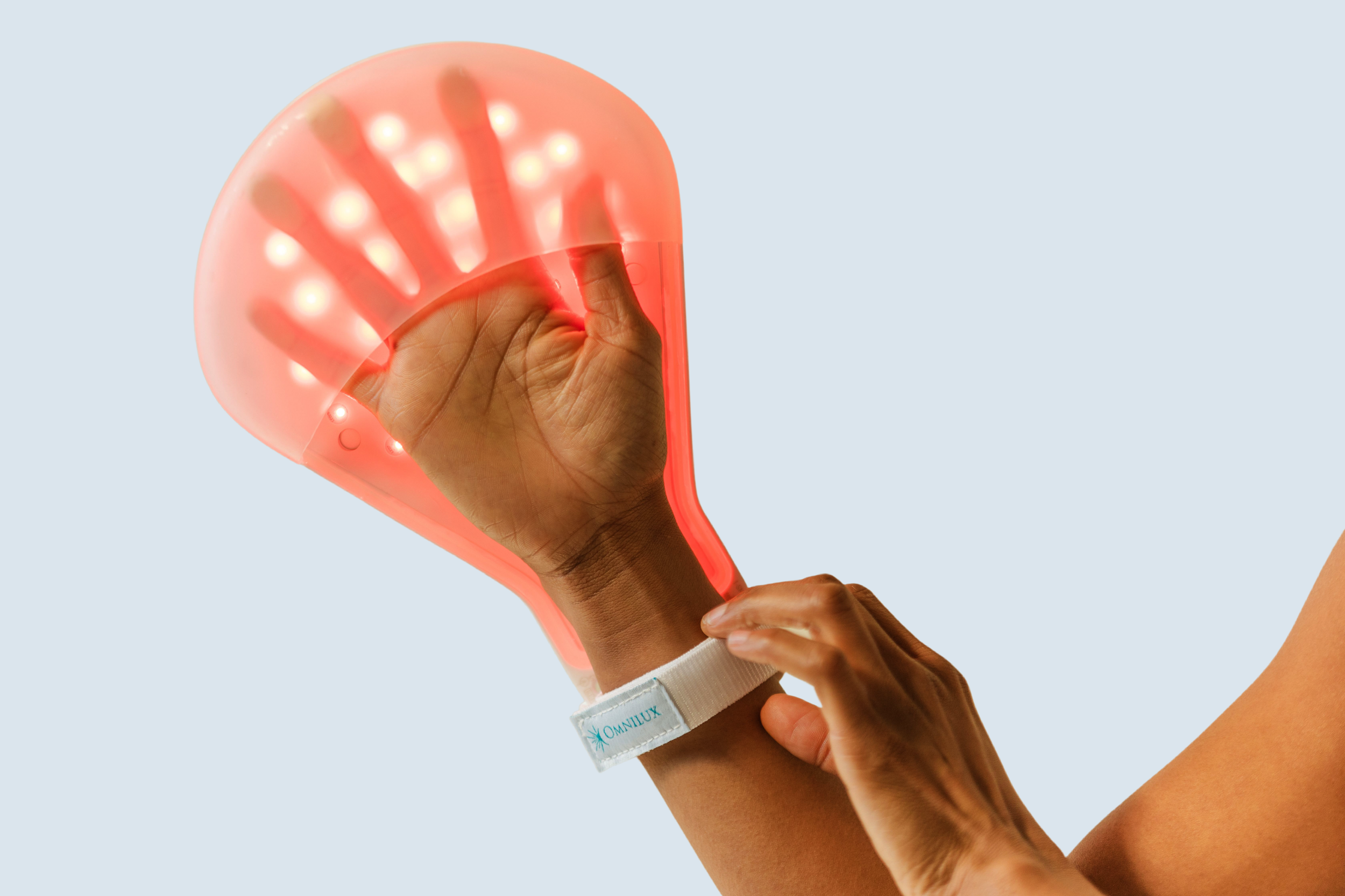 Contour Glove_Erra Shoot 2021_Updated 5.png