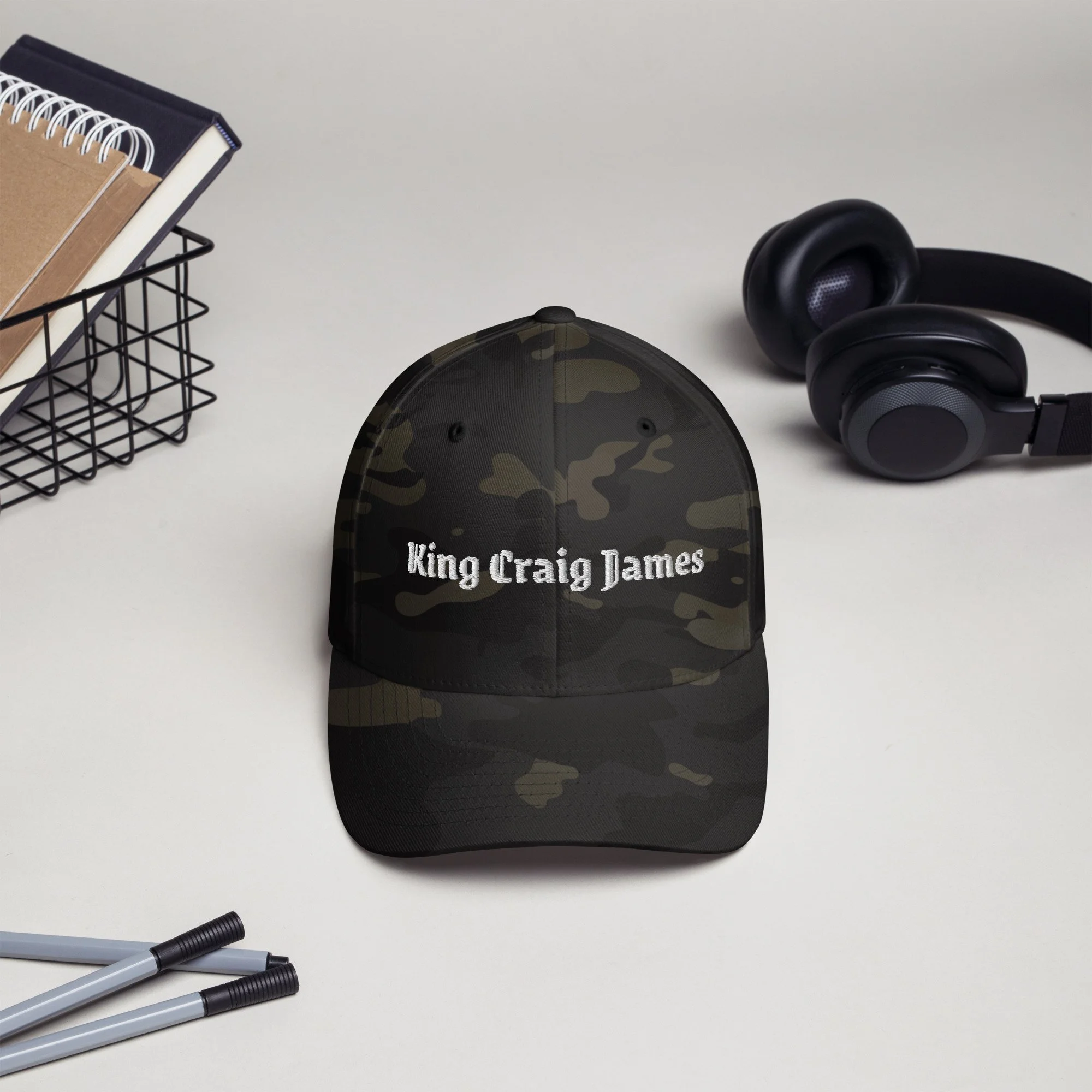 closed-back-structured-cap-multicam-black-front-6a9097b384580.jpg