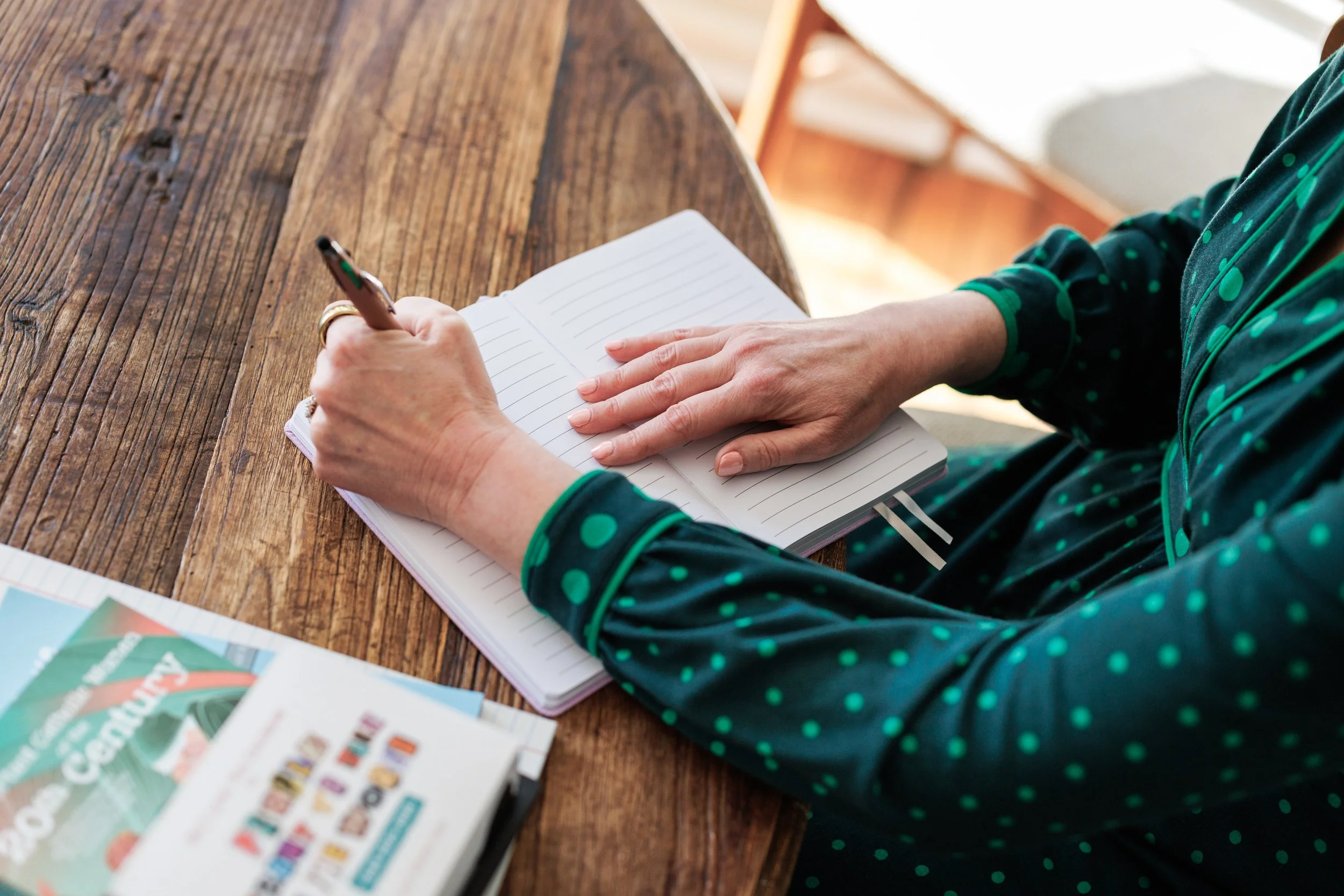 The Presence Pivot: Your 10-Minute Guide to Reclaiming Focus and Connection