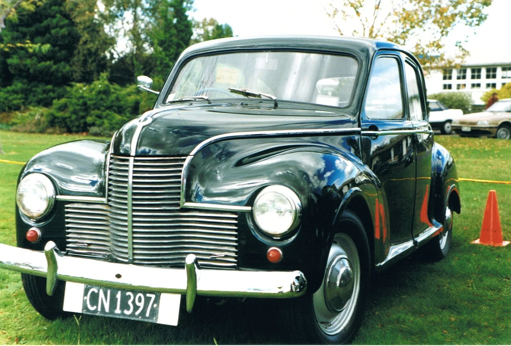 1951 Javelin Deluxe