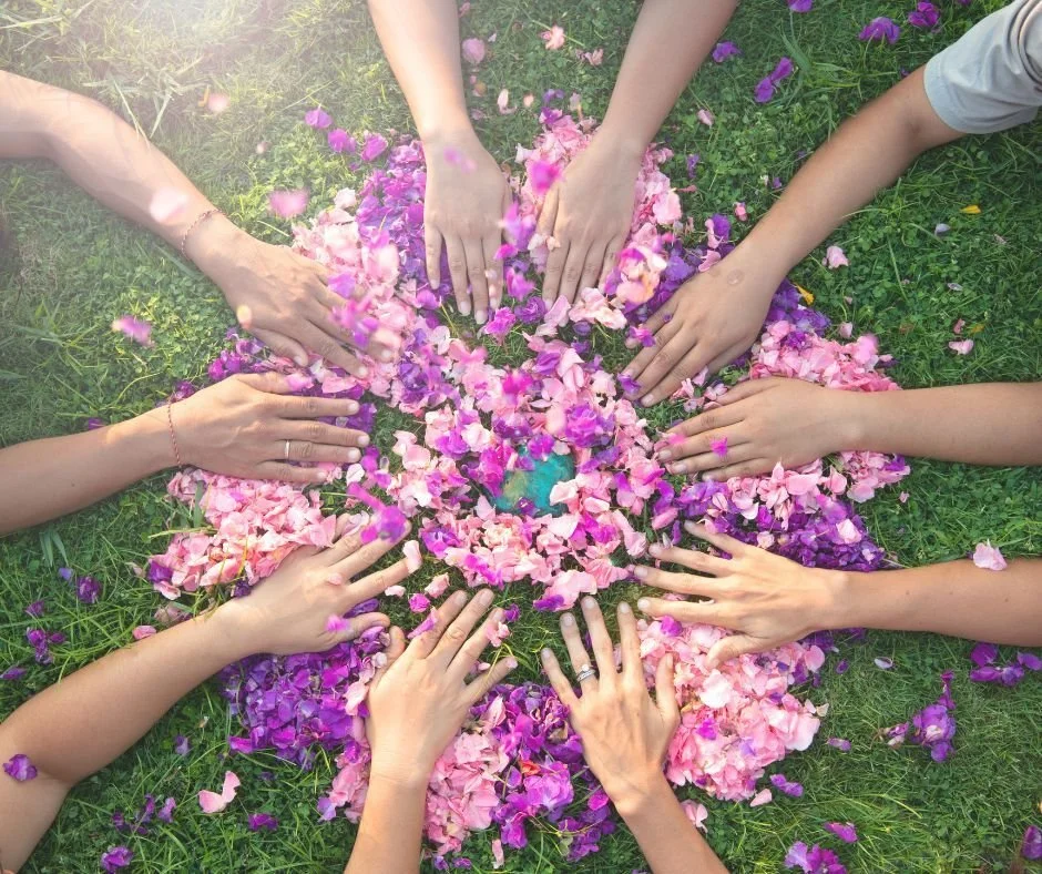 The people around us impact us more than we sometimes realize.

Some interactions leave us feeling drained.
Others leave us feeling calm, understood, or more like ourselves.

Paying attention to those patterns can be an important part of taking care 