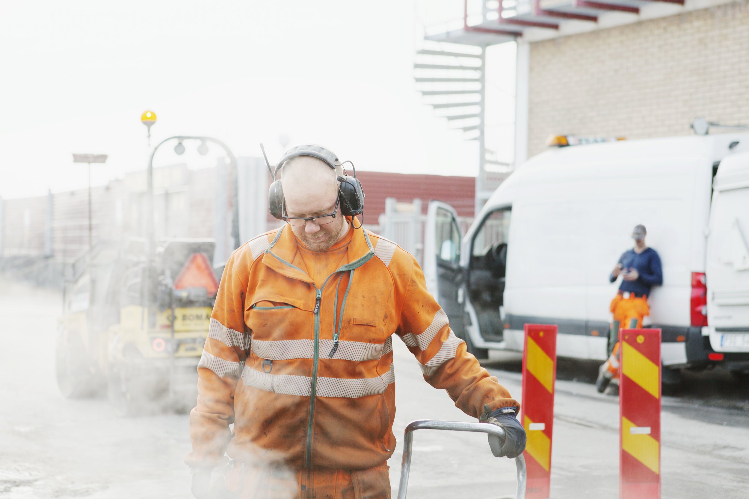 Maintaining Clean Access Routes to Reduce Dust and Debris Tracking