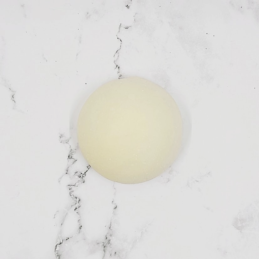 White shampoo top.png