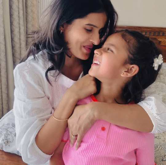 Video by shravanix29 [DJdiTS5PyMF]_1.gif