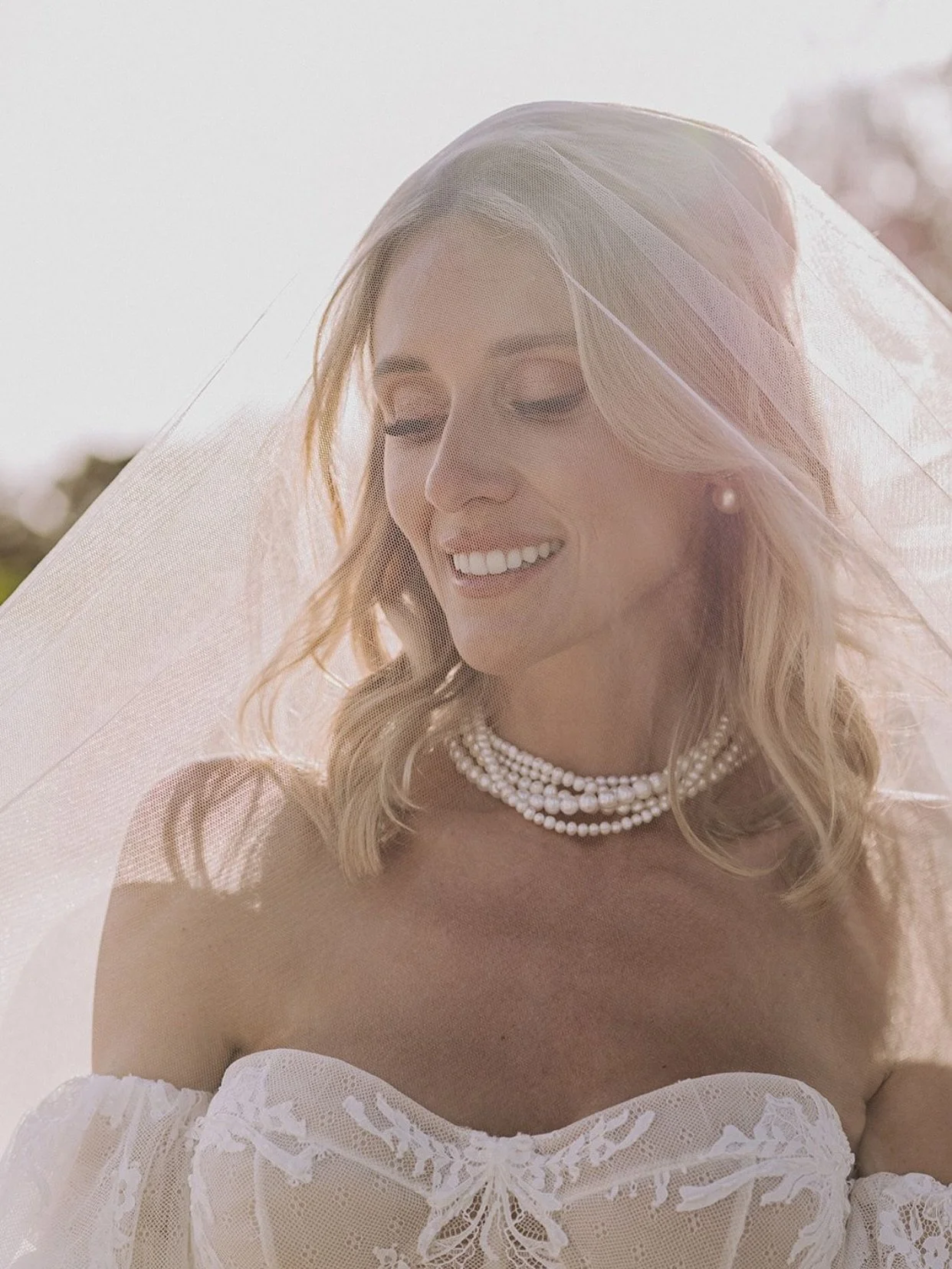 B E C K Y 🤍

Photographer @marnosuite 
Dress @bertaprivee 
Hair and make up @fayebrownehair @ljbmakeup 
Flowers @aureafloralstudio 
Venue @canaxicaibiza 

#ibizaweddingplanner
#weddinginibiza
#ibizawedding
#weddingphotographeribiza
#destinationweddi