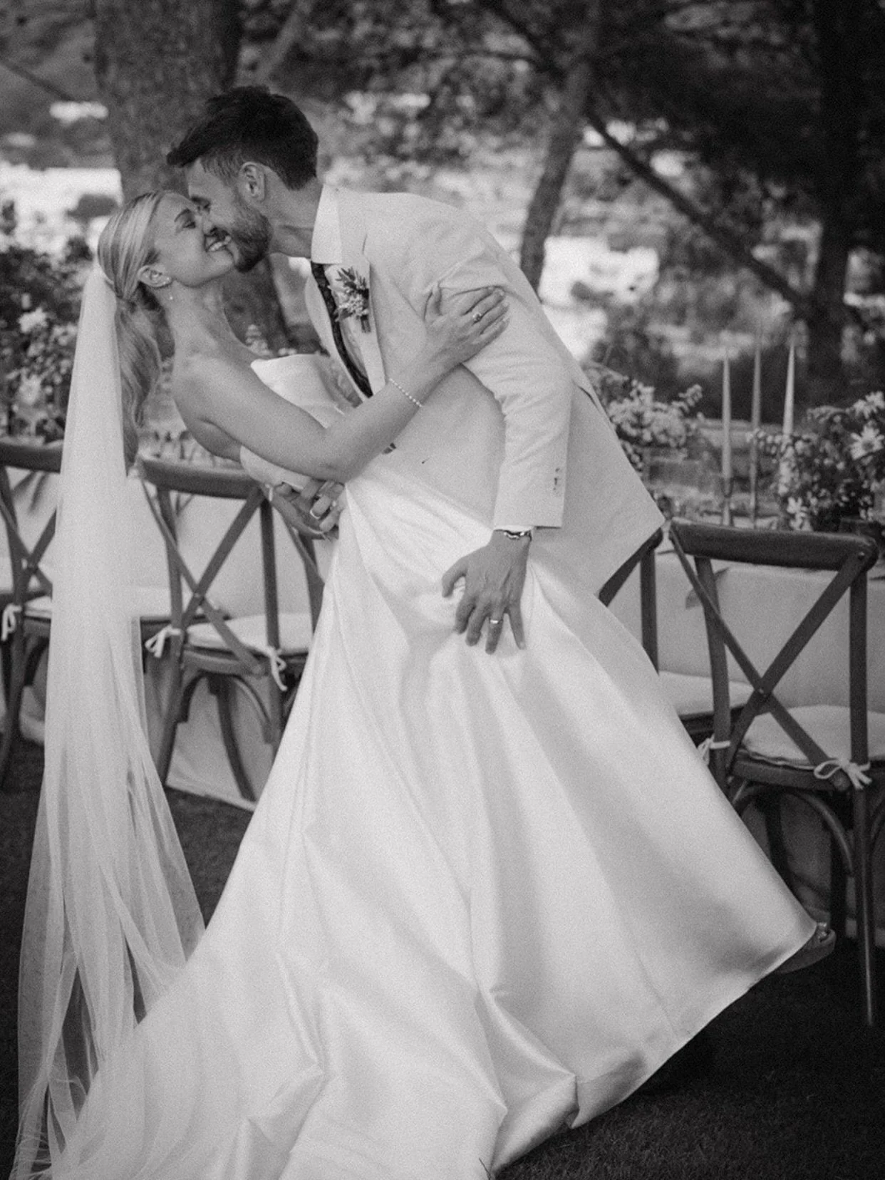 Darcy and Miguel 💛
September 2025, Ibiza

Photographer @marnosuite 
Planner @kerryannewinton 
Officiate @osoibiza 
Venue @cancurreu 
Decor hire @velvetcircusibiza @cardamomeventsibiza 
Flowers @flowers_ibiza