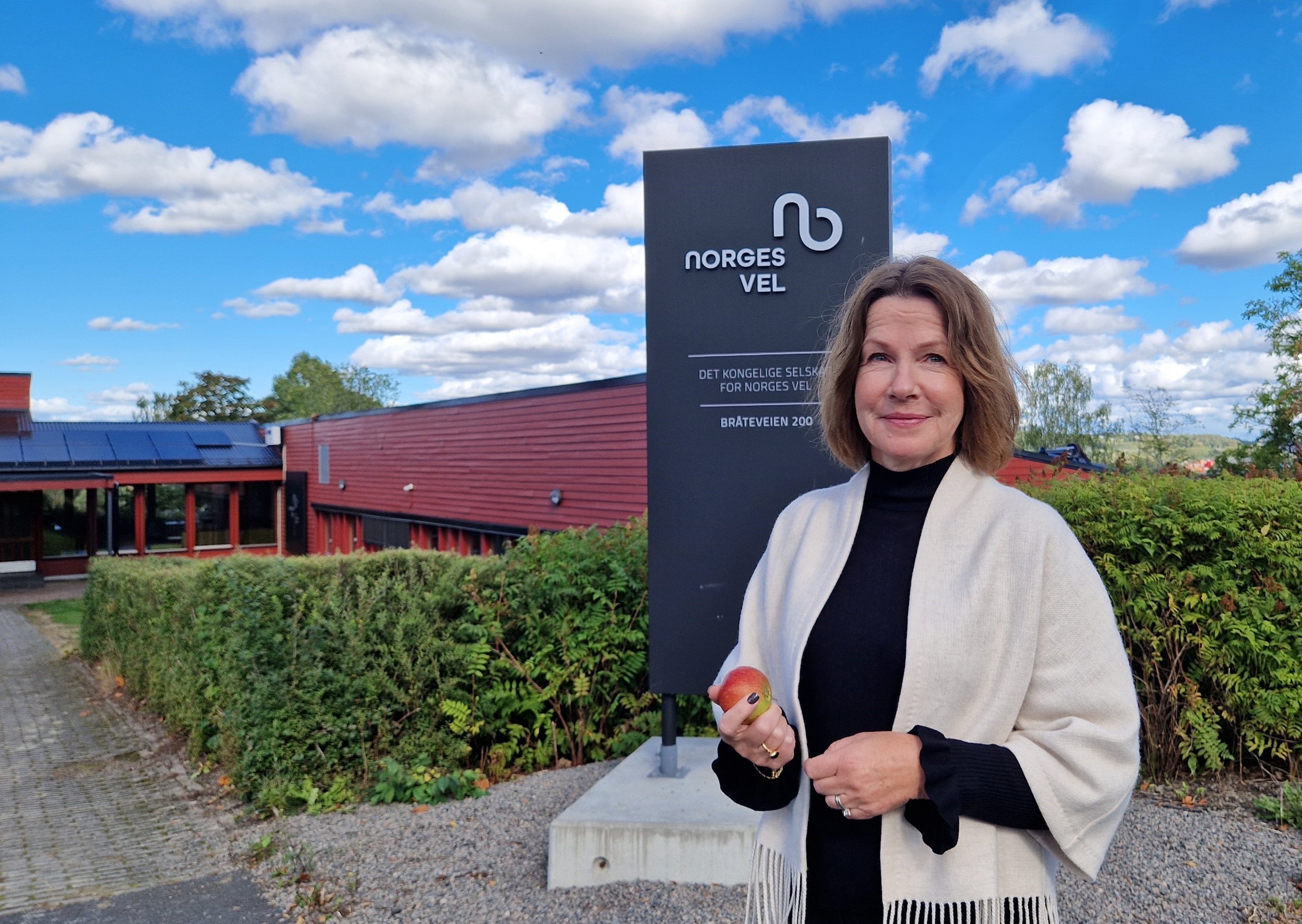 Hilde Tveiten Døvre til Norges Vel