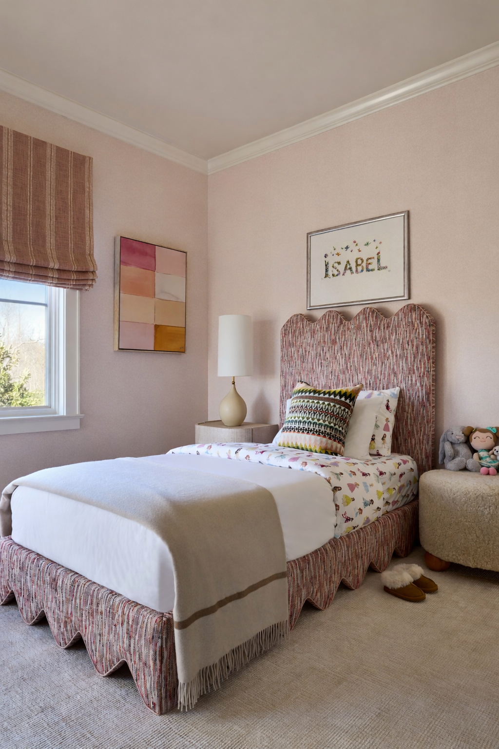 Cozy pastel bedroom for Isabel.png