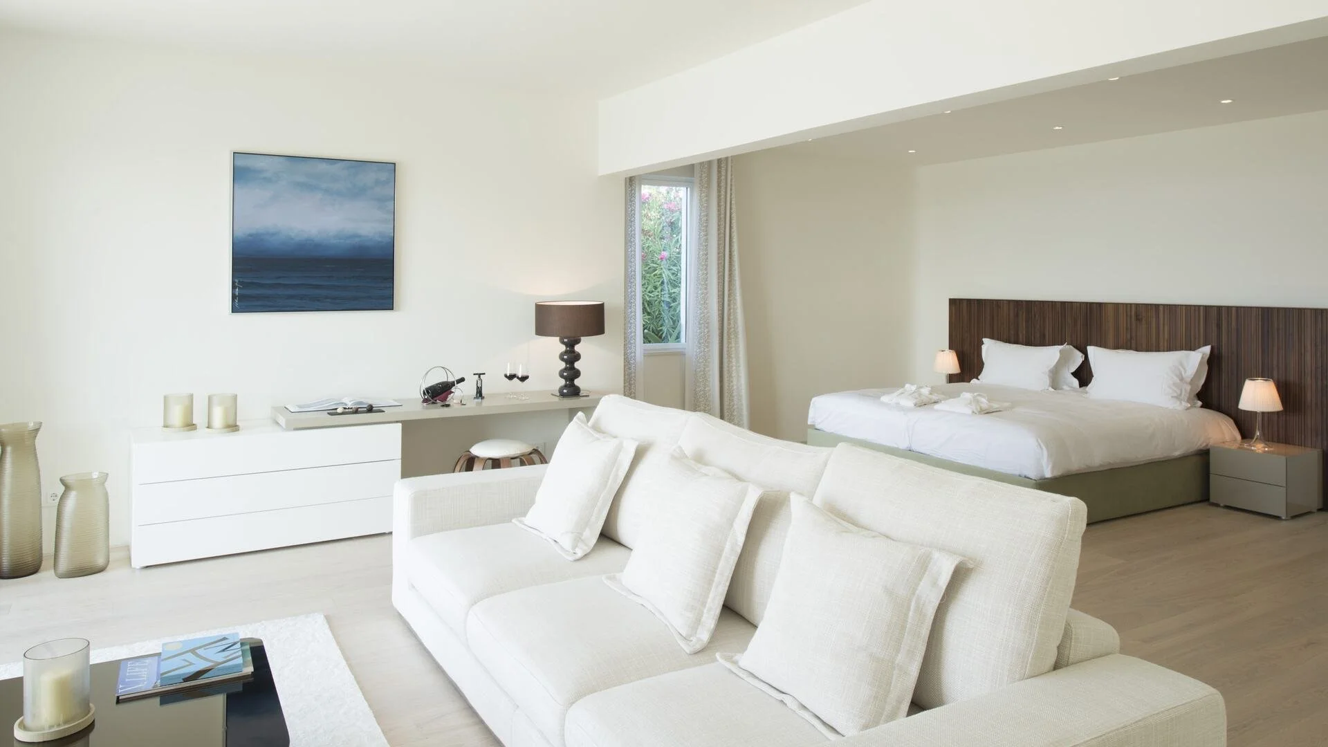 Villa Praia-Master bedroom.jpeg