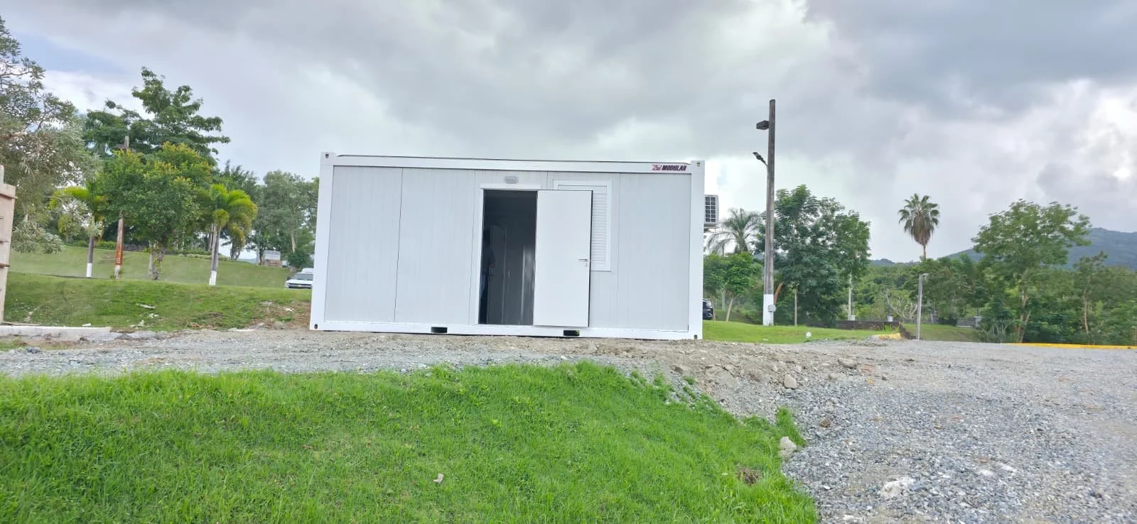 caguas_puertorico_vagones (1).jpeg