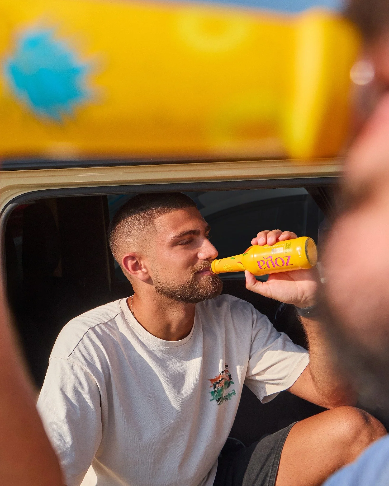 Sunshine in a bottle ☀️
لونها لحالو بيعمل مود

#endlesszoyasummer #zoya #drinkzoya #FlavorVibes #ZoyaForAllMoods #lifeiszoya #lifeisfun #refreshingflavors #tastethecolors #skateboarding #damascus #syria