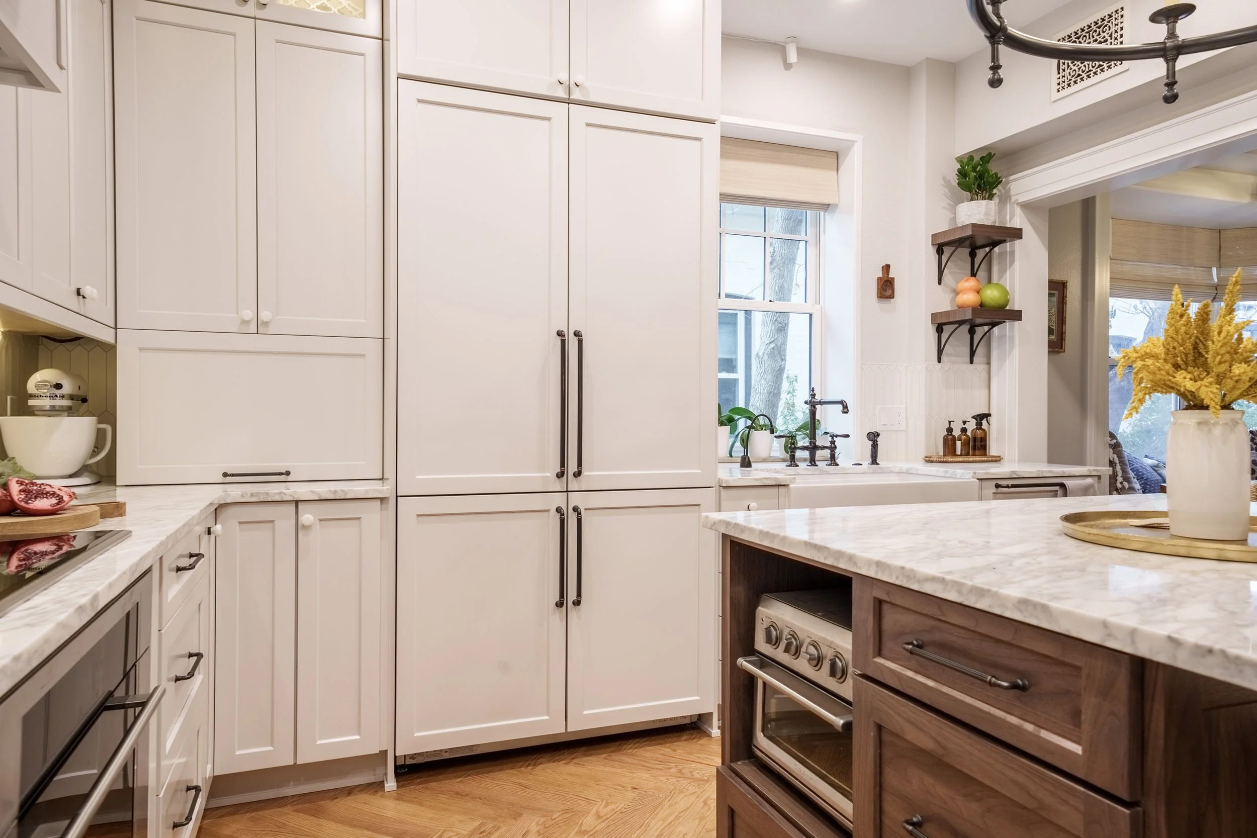 wash-park-classic-kitchen-remodel-countertops-01.jpg