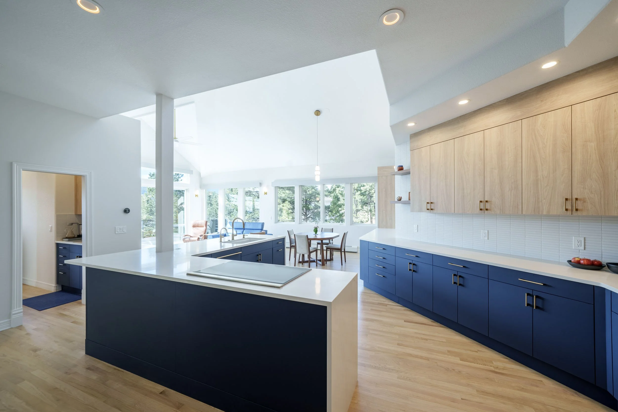 evergreen-mountain-home-remodel-kitchen-01.jpg
