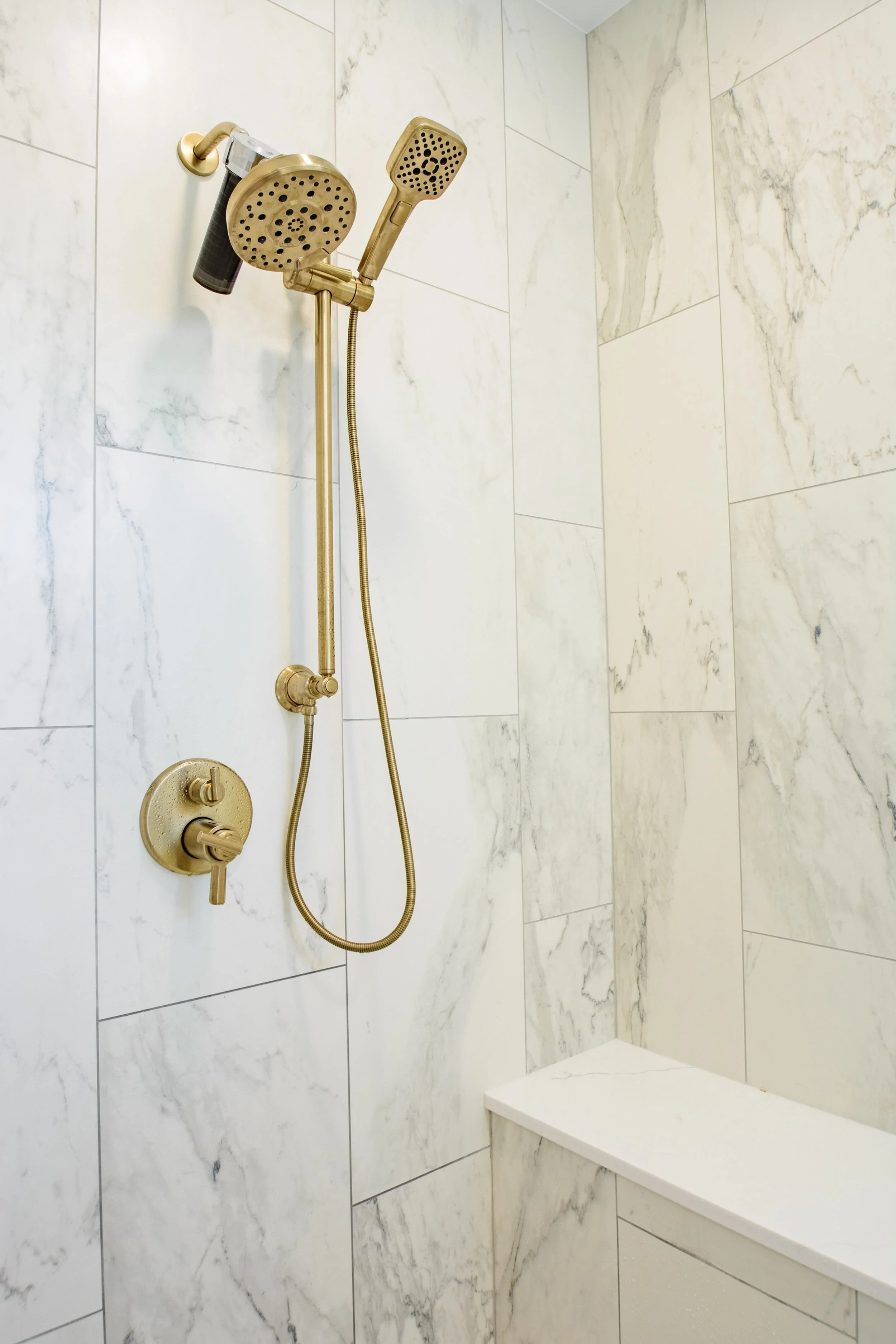 primary-bath-remodel-champagne-fixtures-05.jpg