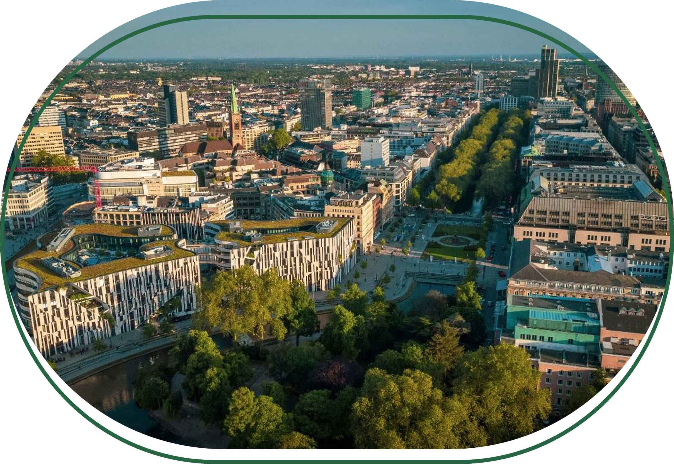 Blick auf die Düsseldorfer Innenstadt mit der Logopädiepraxis von Logosoma aus der Vogelperspektive