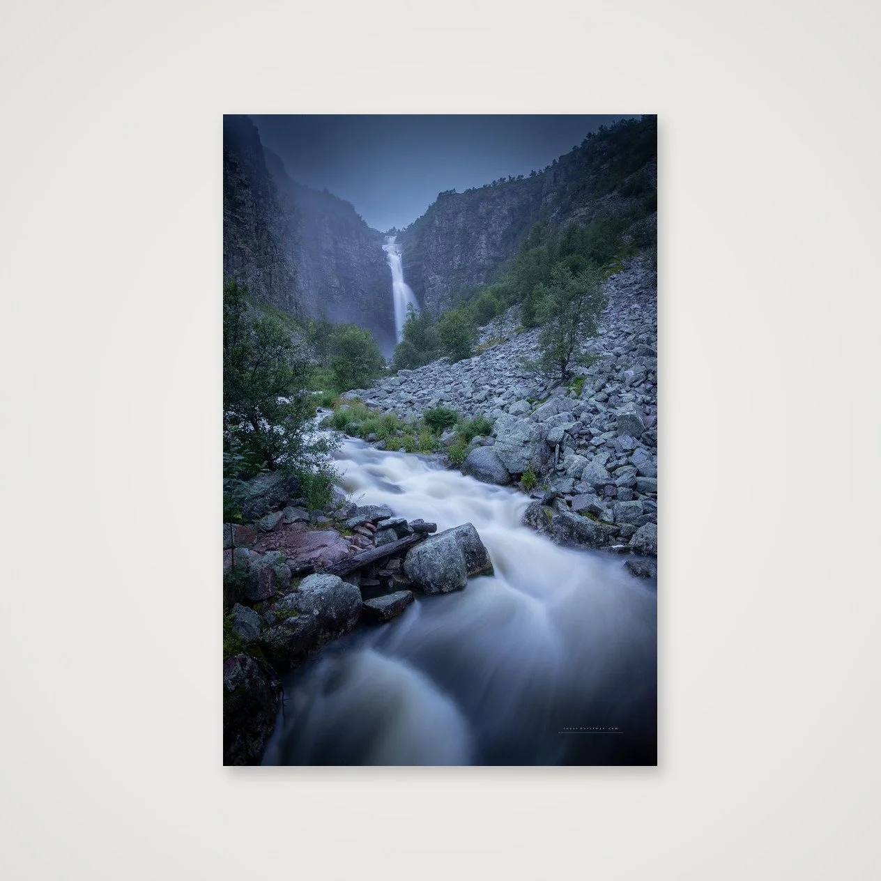 shot_table_d265ca9a_d3e87672.jpg