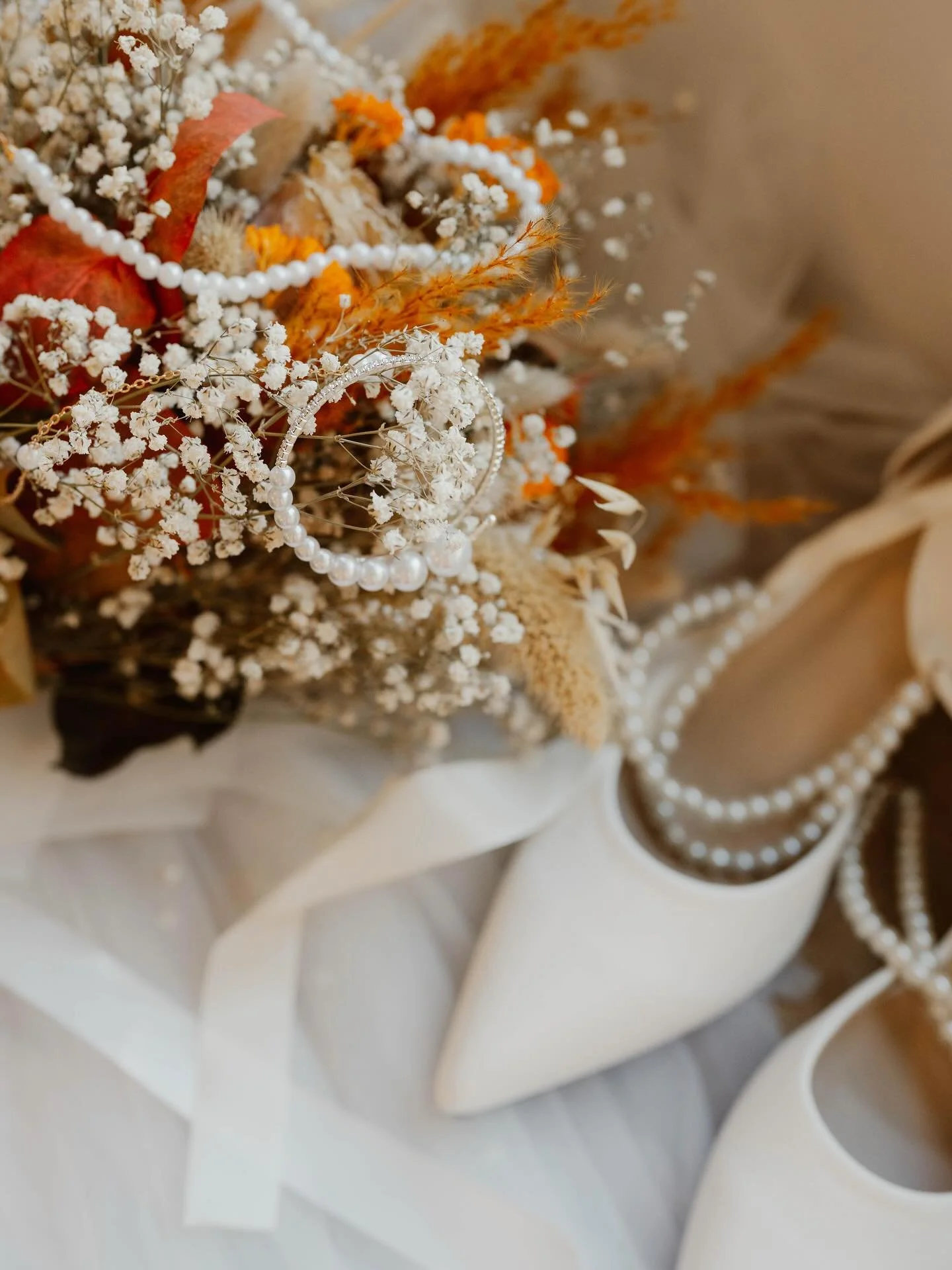 Parce que chaque mariage est rempli de petites attentions et de moments uniques. ✨
Chaque petit d&eacute;tail contribue &agrave; cr&eacute;er un souvenir unique et authentique.
Un mariage, ce n&rsquo;est pas seulement une journ&eacute;e&hellip; c&rsq