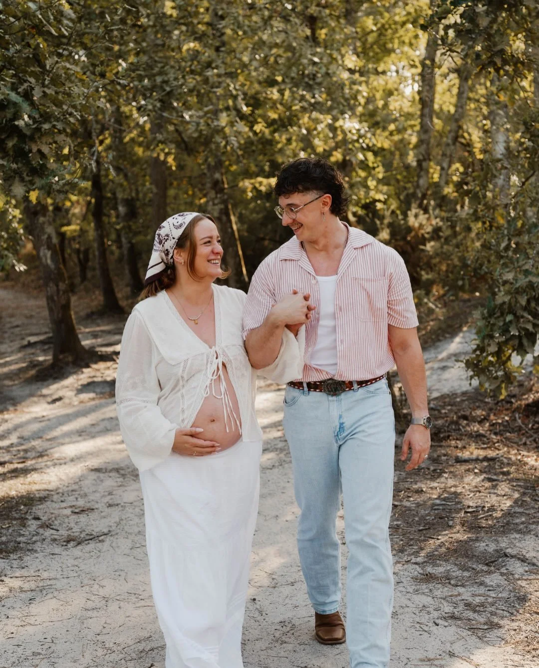 Myl&egrave;ne &amp; Baptiste, bient&ocirc;t trois. 🤎 

Ce que j&rsquo;aime particuli&egrave;rement dans mon m&eacute;tier, ce sont les rencontres. D&eacute;couvrir vos personnalit&eacute;s, vos fa&ccedil;ons de vous aimer, vos petites habitudes et c