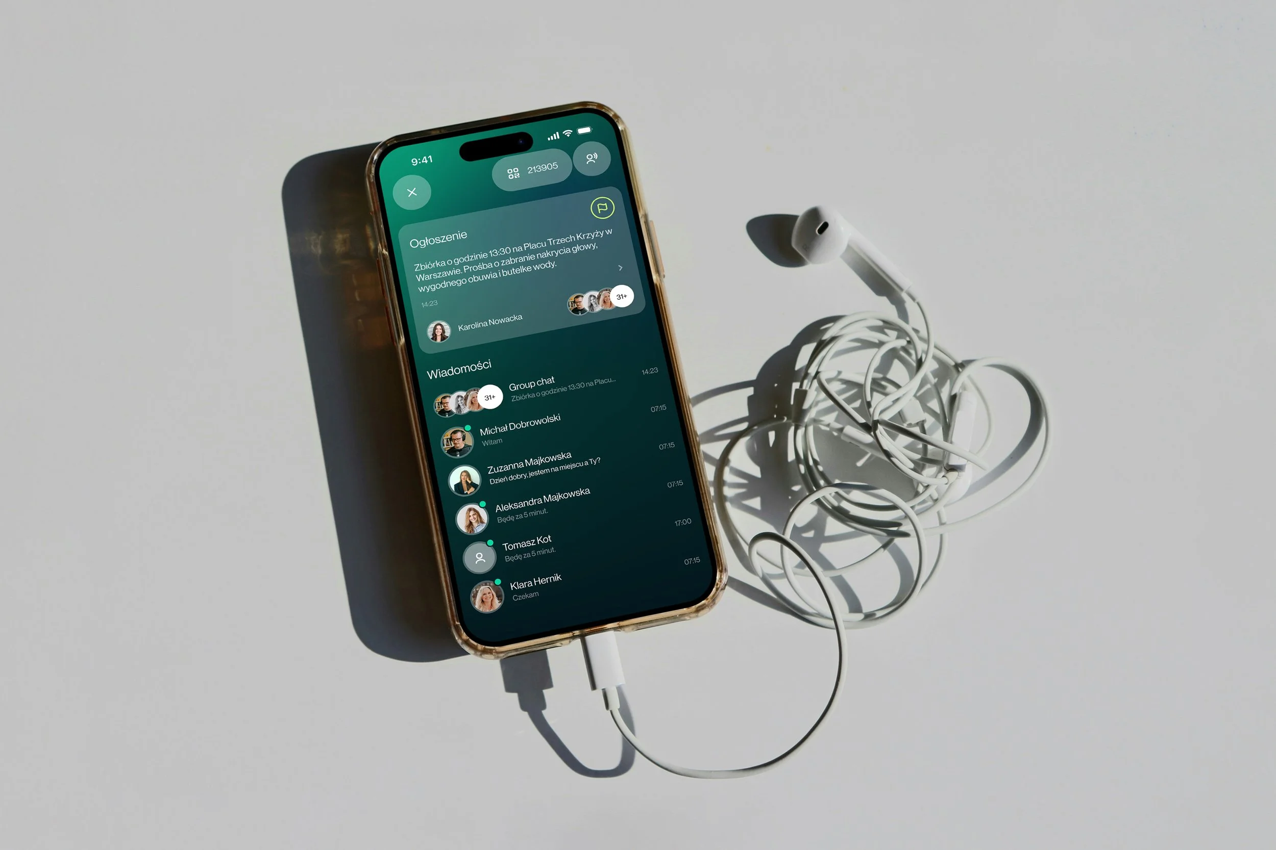 Free Laying iPhone 16 Pro Mockup kopia 1.jpg