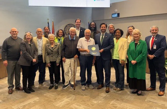 Honored to recognize HonorAir Knoxville @honorair last night at City Council 🇺🇸

For nearly 20 years, they&rsquo;ve taken more than 4,500 East Tennessee veterans to Washington, D.C., giving them the chance to see the memorials built in their honor,