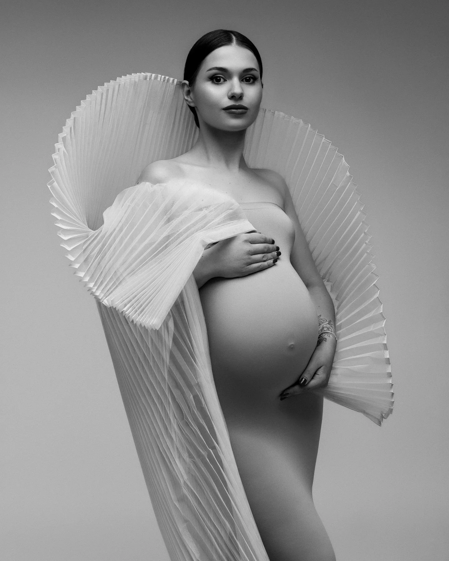 Maria 🤍🤌🏻🫠&hellip;

Schwangerschaftsshooting
Fine-Art-Maternity
Maternity photography

Muah @lana4beauty 
Assistant @dzinziruk 
Camera @canonemeapro 
Lighting @profoto