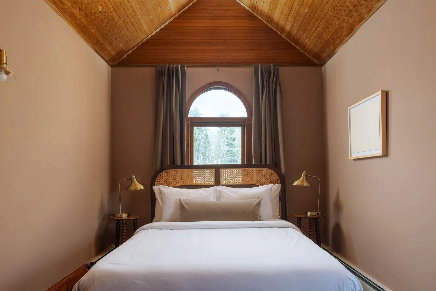 Double Occupancy: Two Separate Beds in a Shared Room, One Retreat Participant per Bed