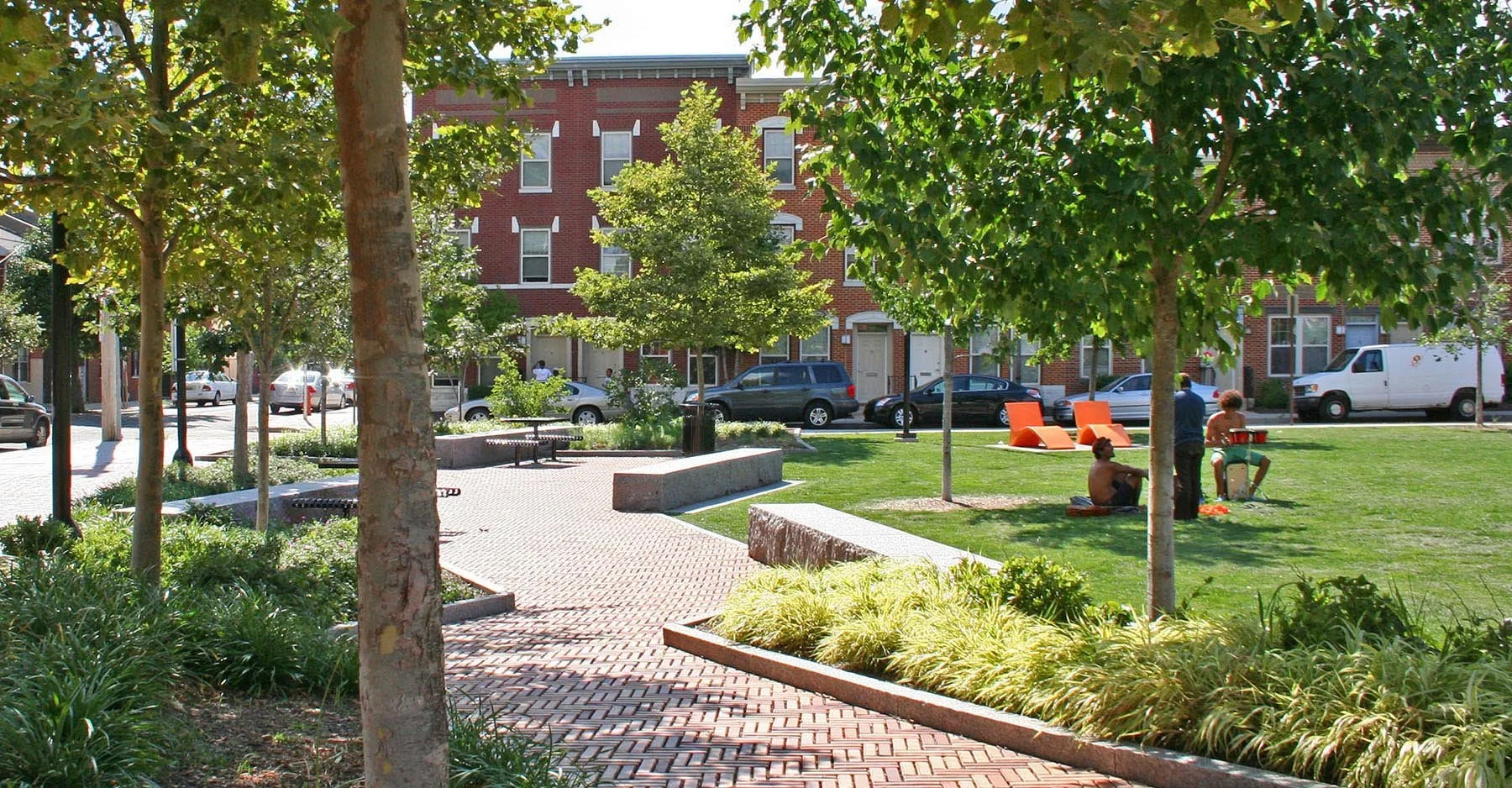 Hawthorne_path2_GR.JPG