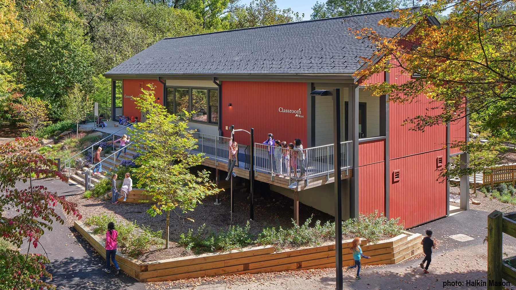 Miquon_deck garden_HalkinMason.jpg