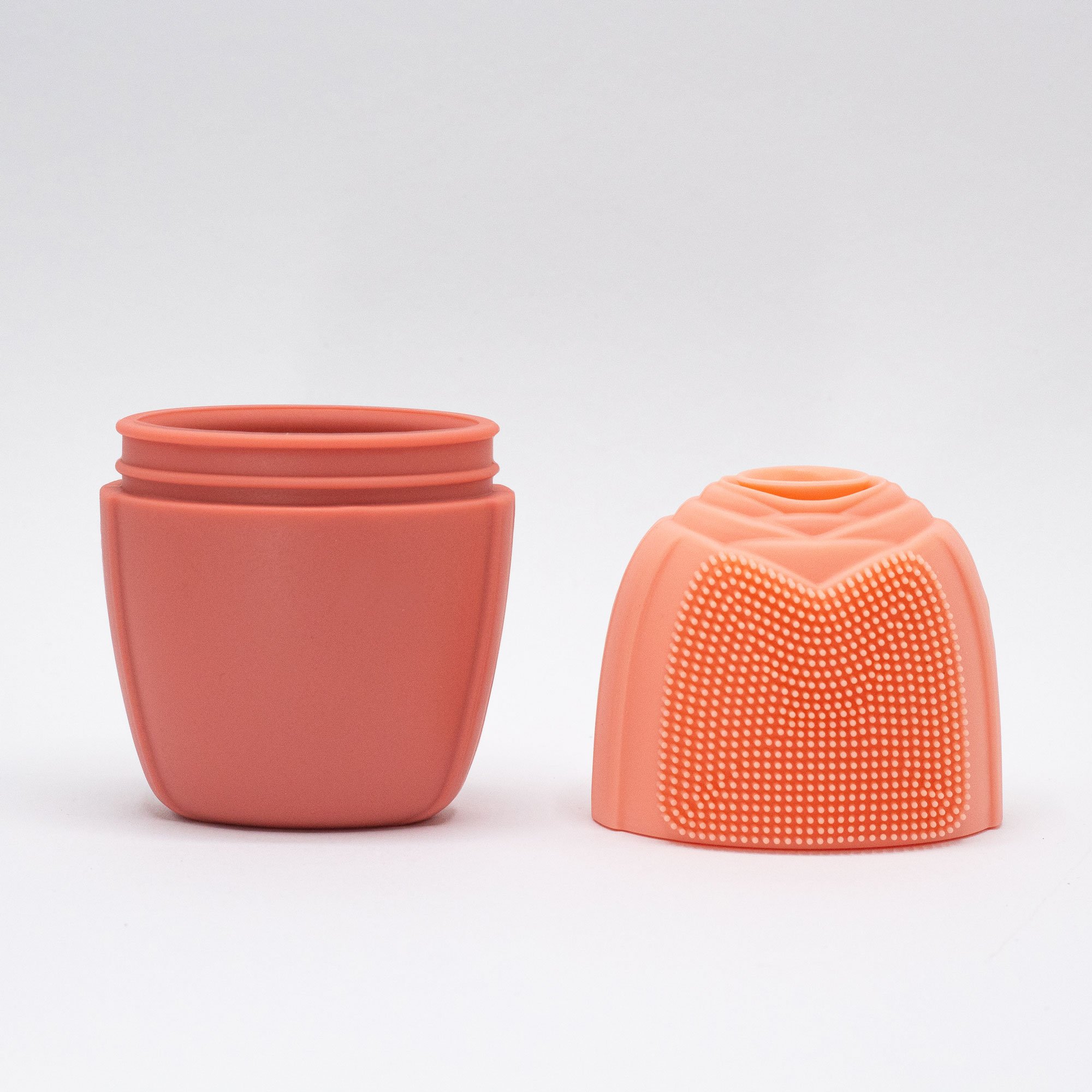 Silicon Ice Face Roller Peach in two parts.jpeg