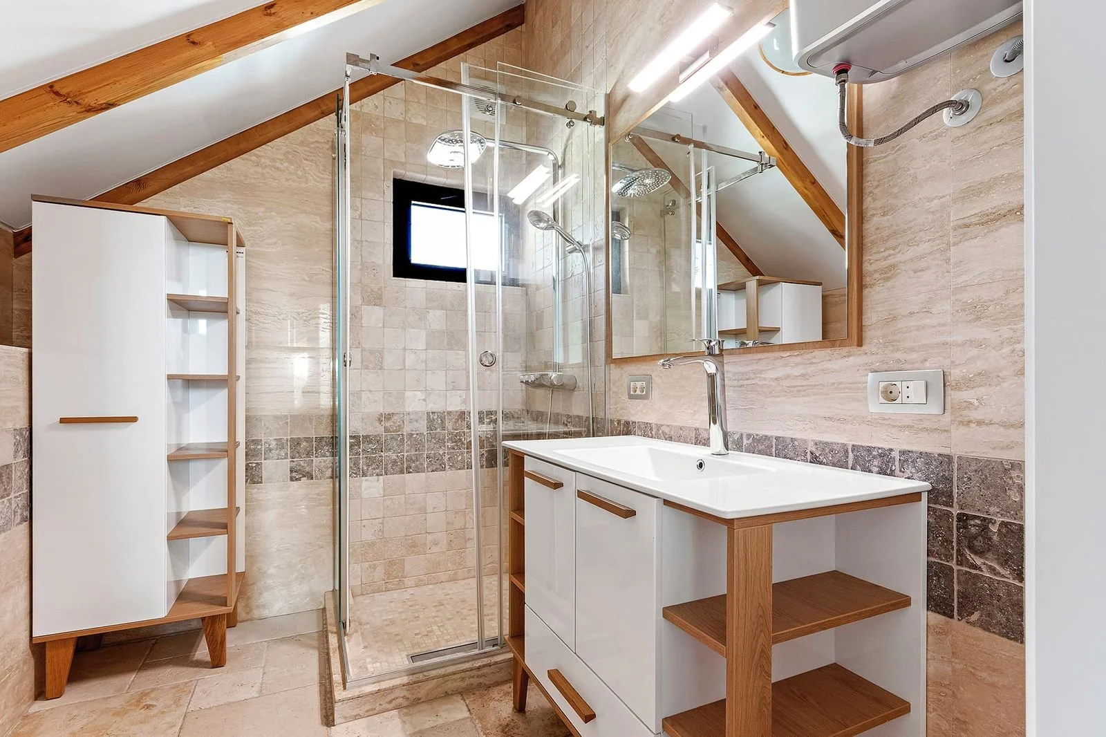 WhatsApp Image 2024-10-30 at 11.15.00 (2).jpeg