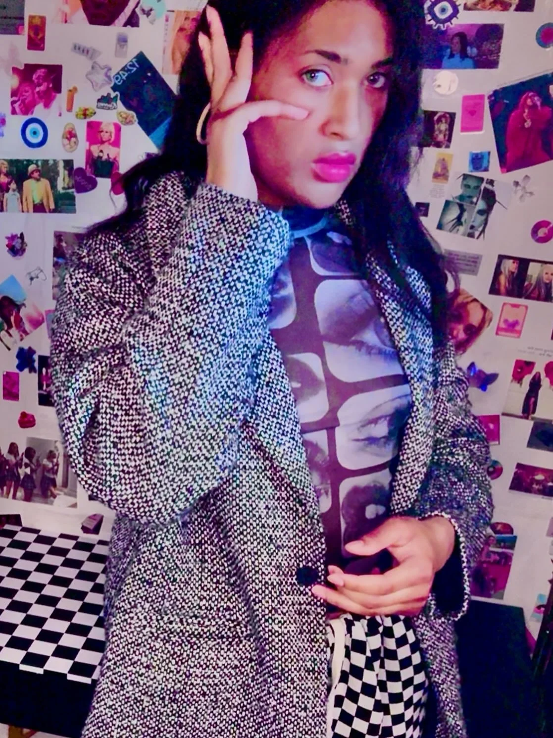 Rock star spell casting type shyt #photograph #grunge #grungeaccount #90saesthetic #artisticvibes #lgbtqart #queerartist