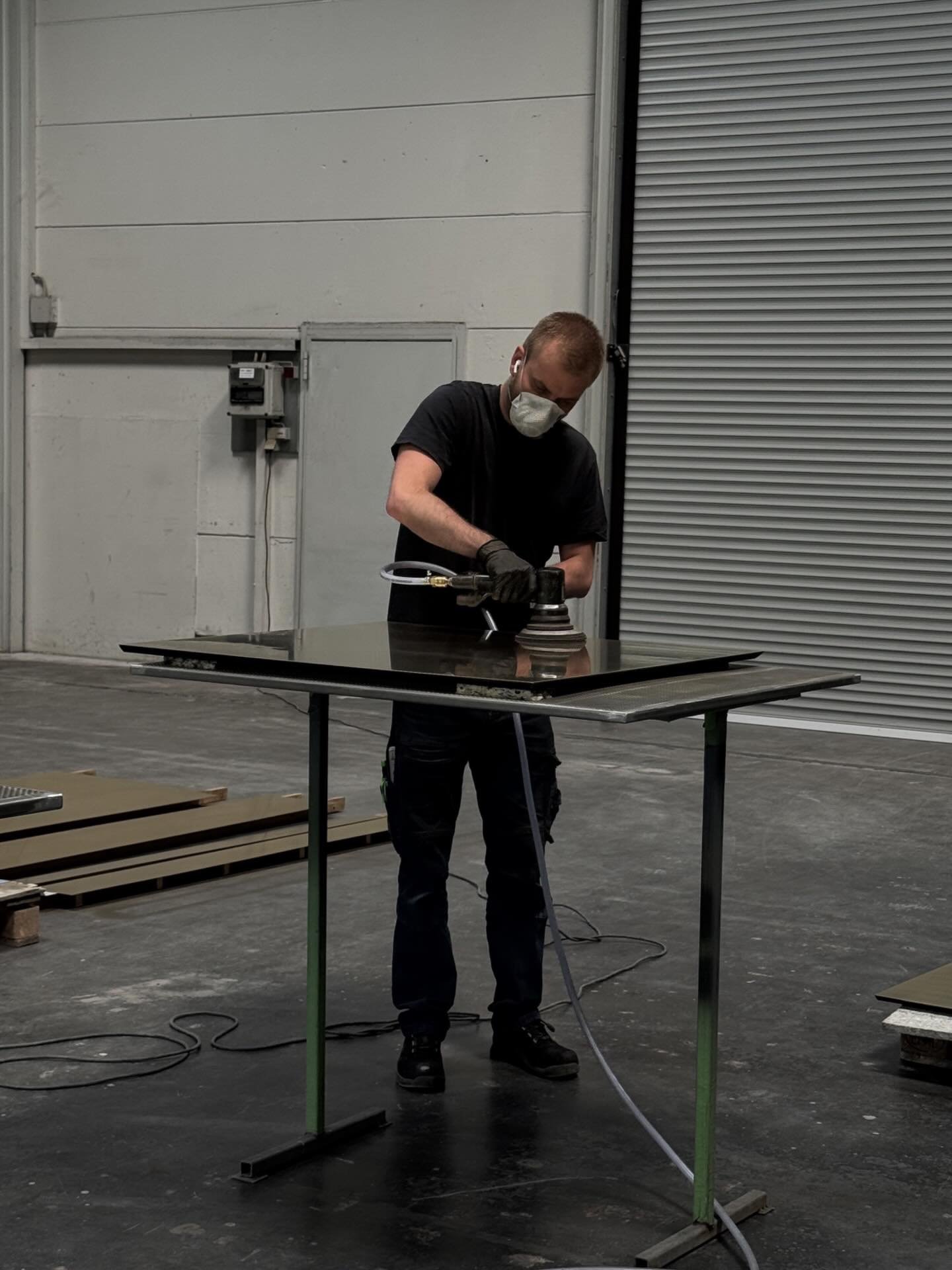 Custom kitchen island with patinated brass doors 

#eichkorn