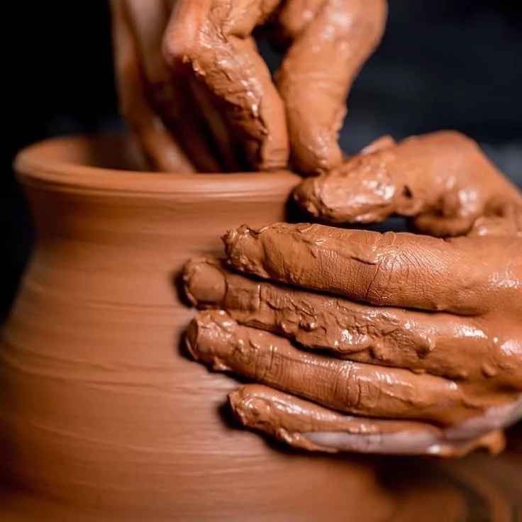 In the Hands of the Potter- by Alejandra Orellano 